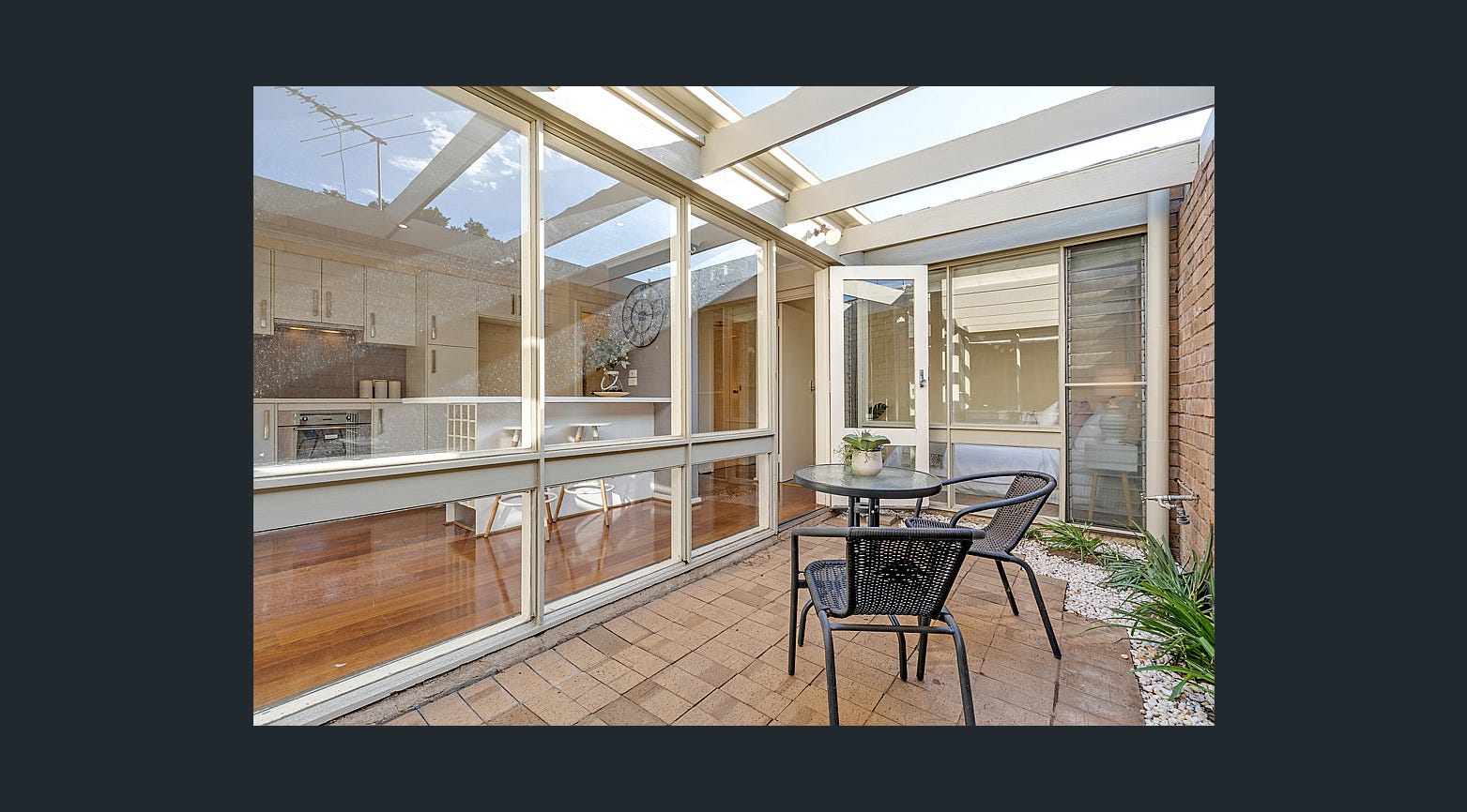 Adelaide Holiday Home Comfortable Adelaide CBD guest rooms