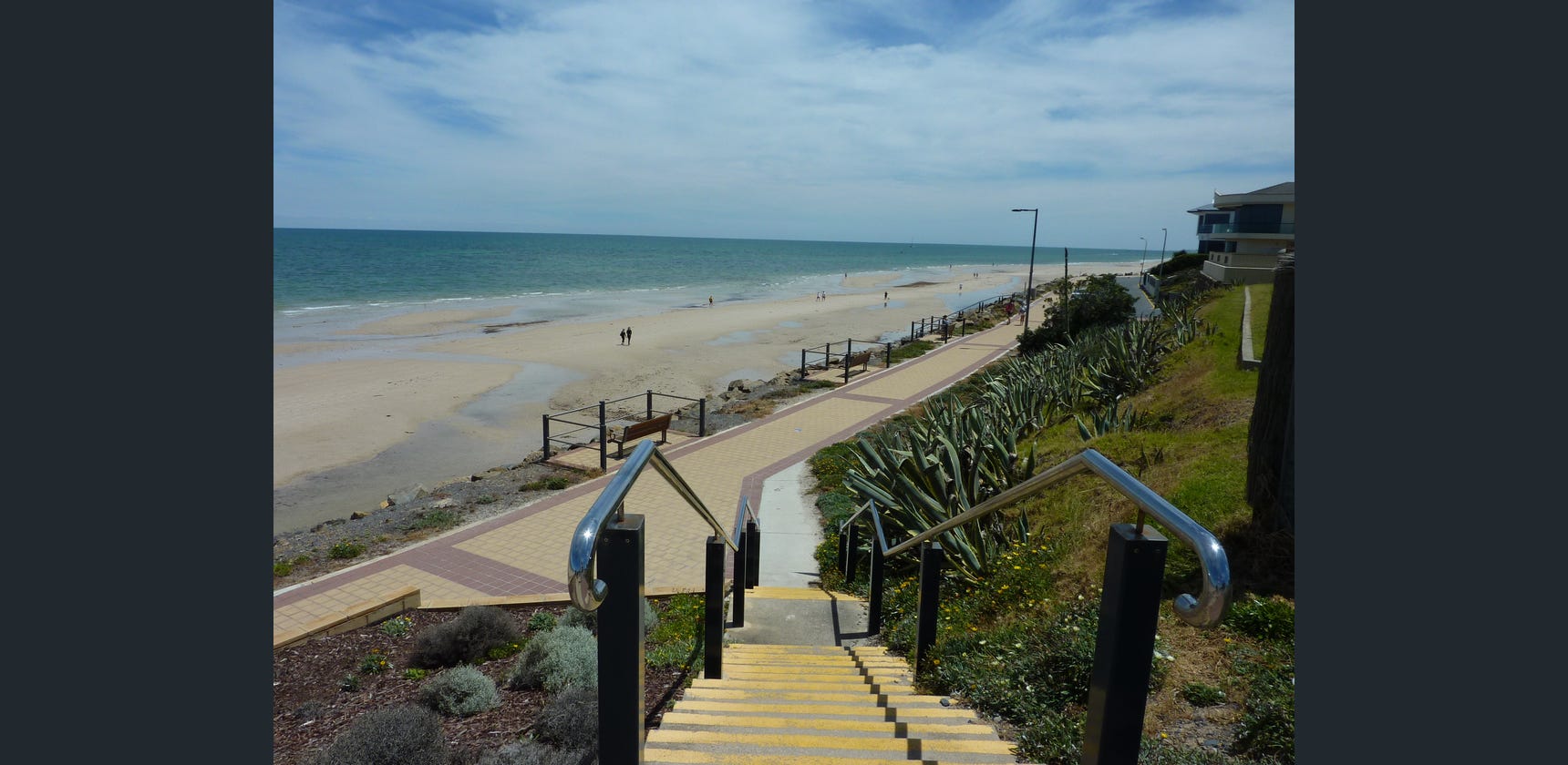 Adelaide Holiday Apartments