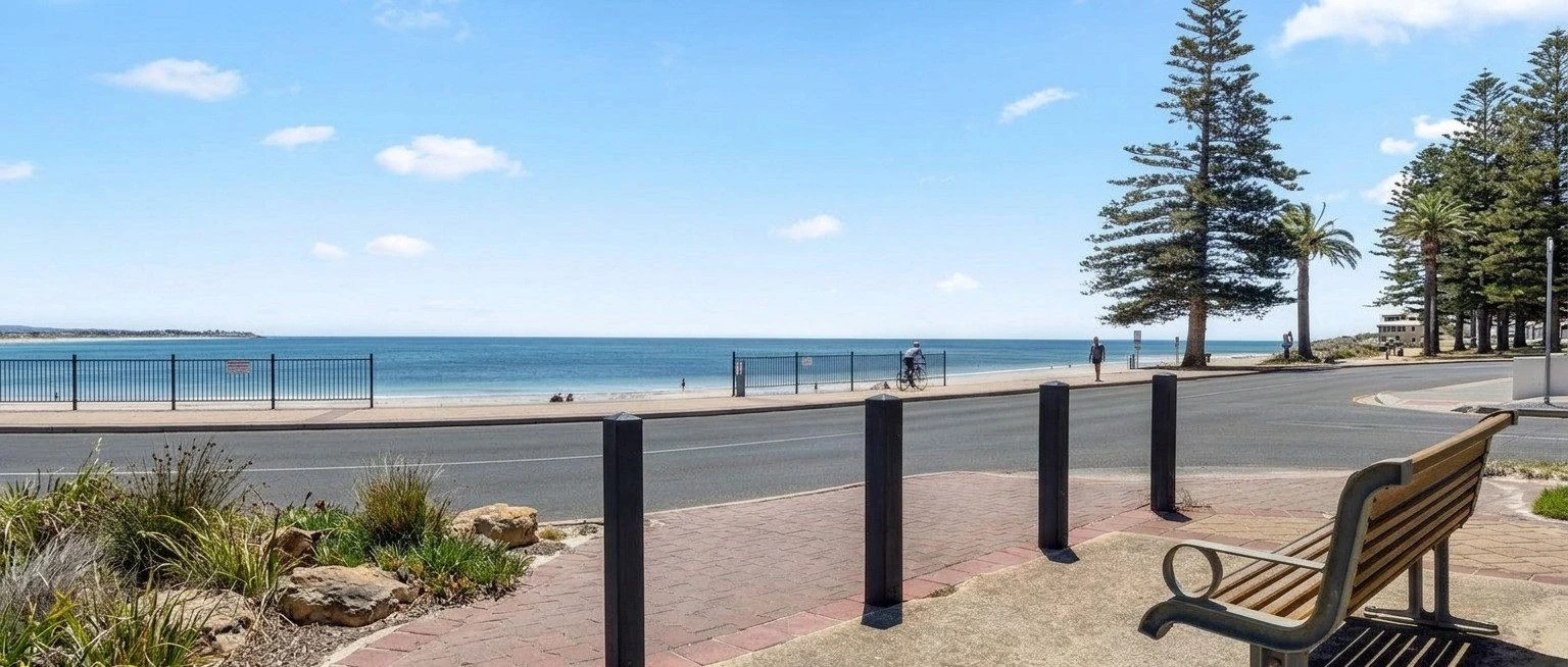 Book Seaside Adelaide Holiday Apartment